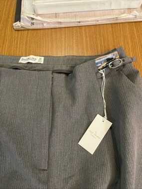Abercrombie & Fitch Gray Pinstripe Women's Dress Trousers